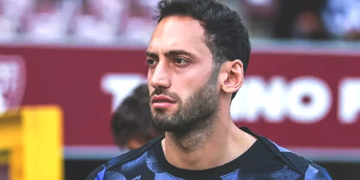 fenerbahceye-hakan-calhanoglu-2.jpg